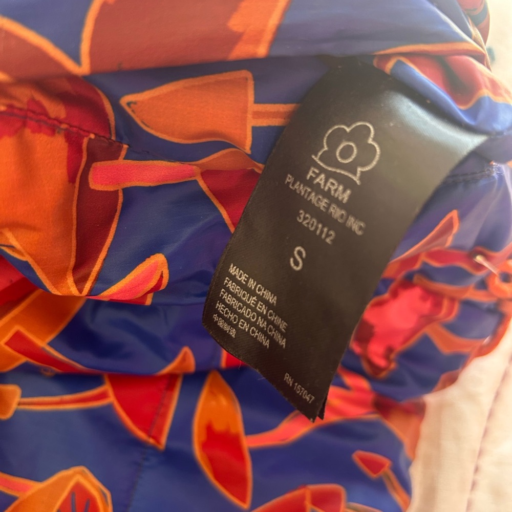 FARM Rio reversible Patterned Puffer Jacket - Picture 7 of 7